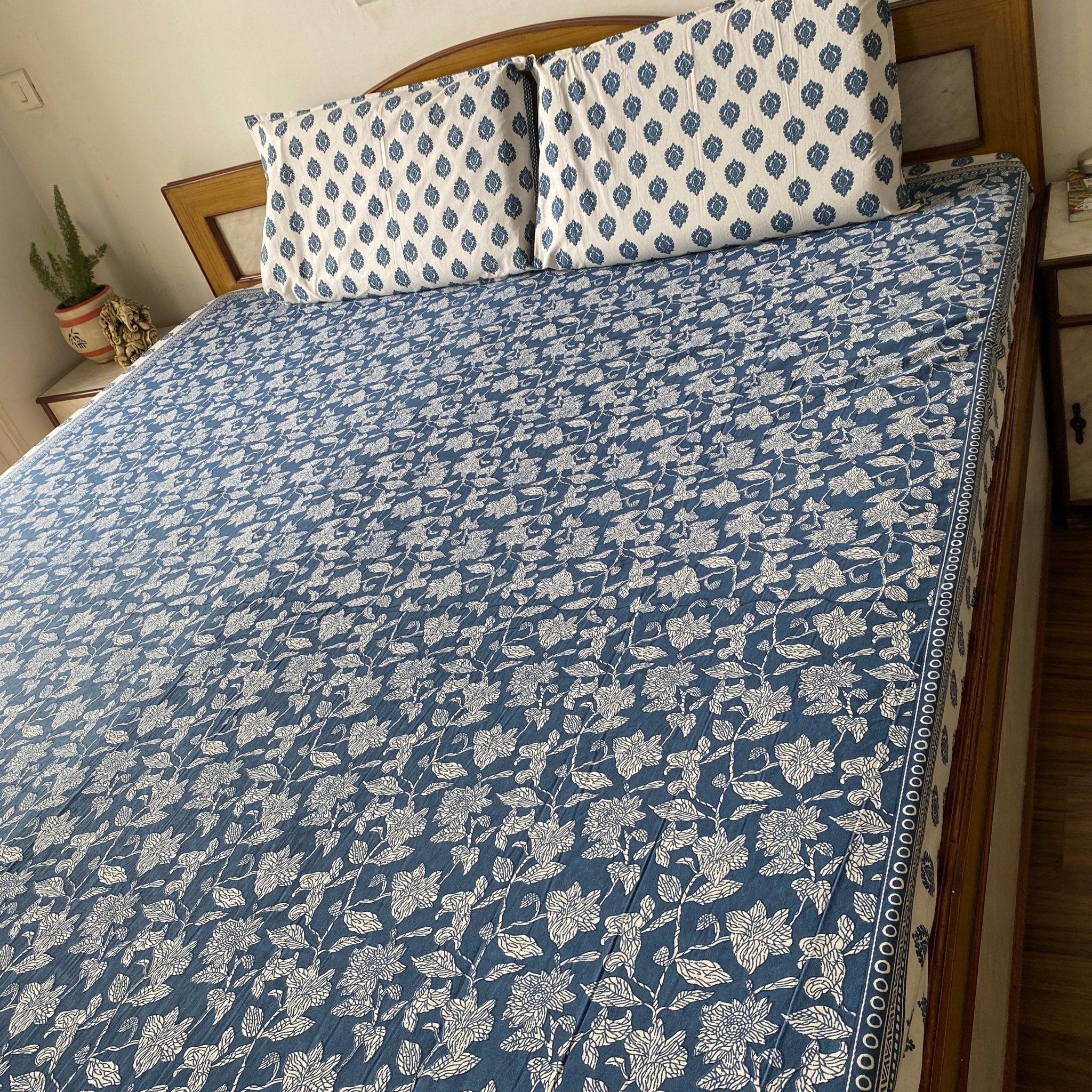 Neelambar Bedsheet Set 100% Cotton, King Size, 100" x 108" - Coral Slub - 