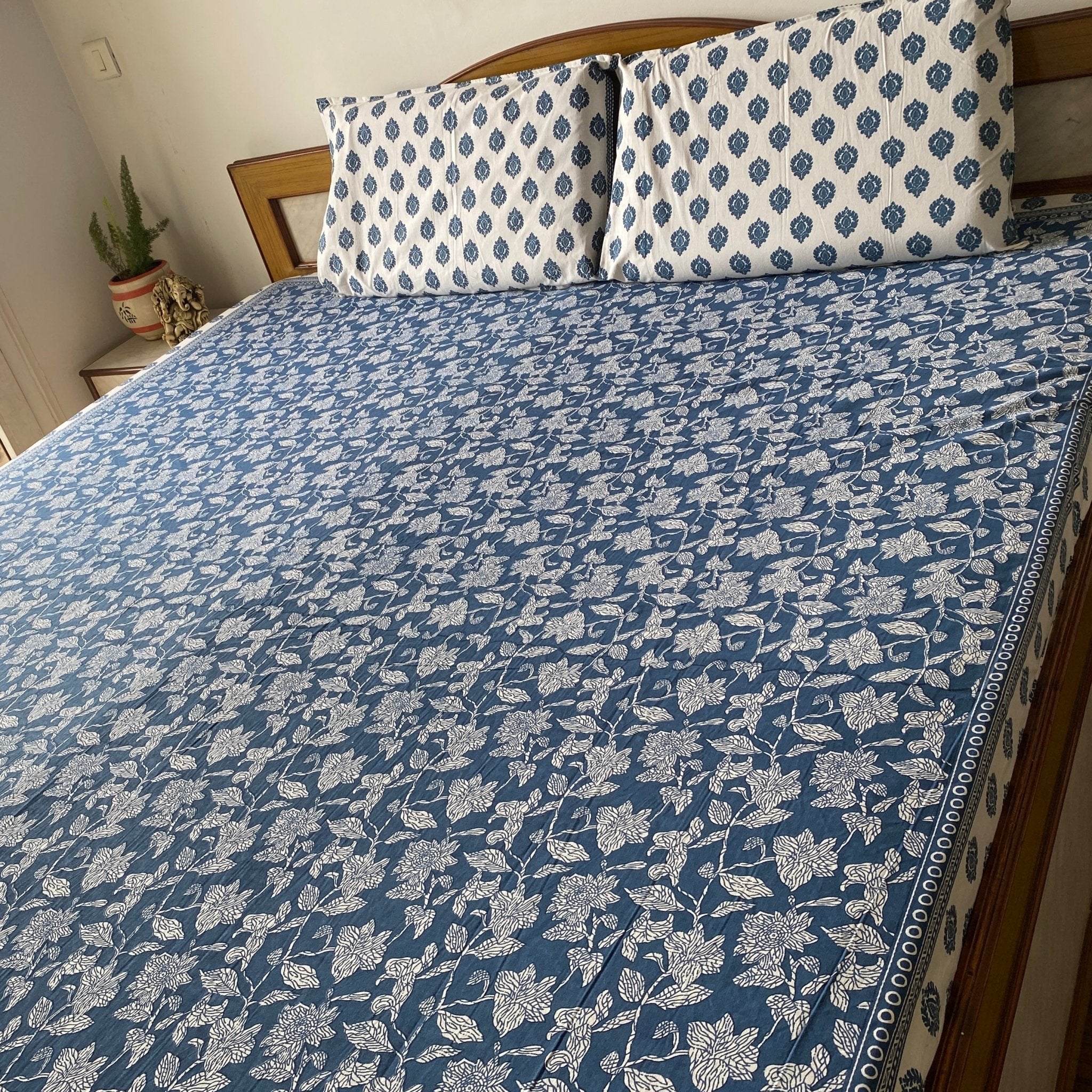 Neelambar Bedsheet Set 100% Cotton, King Size, 100" x 108" - Coral Slub - 