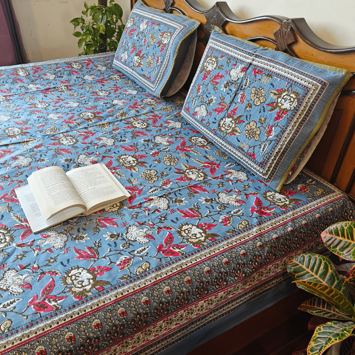 Neer Cotton Bedsheet with Quilted Pillow Covers – 100" x 108" - Coral Slub - 