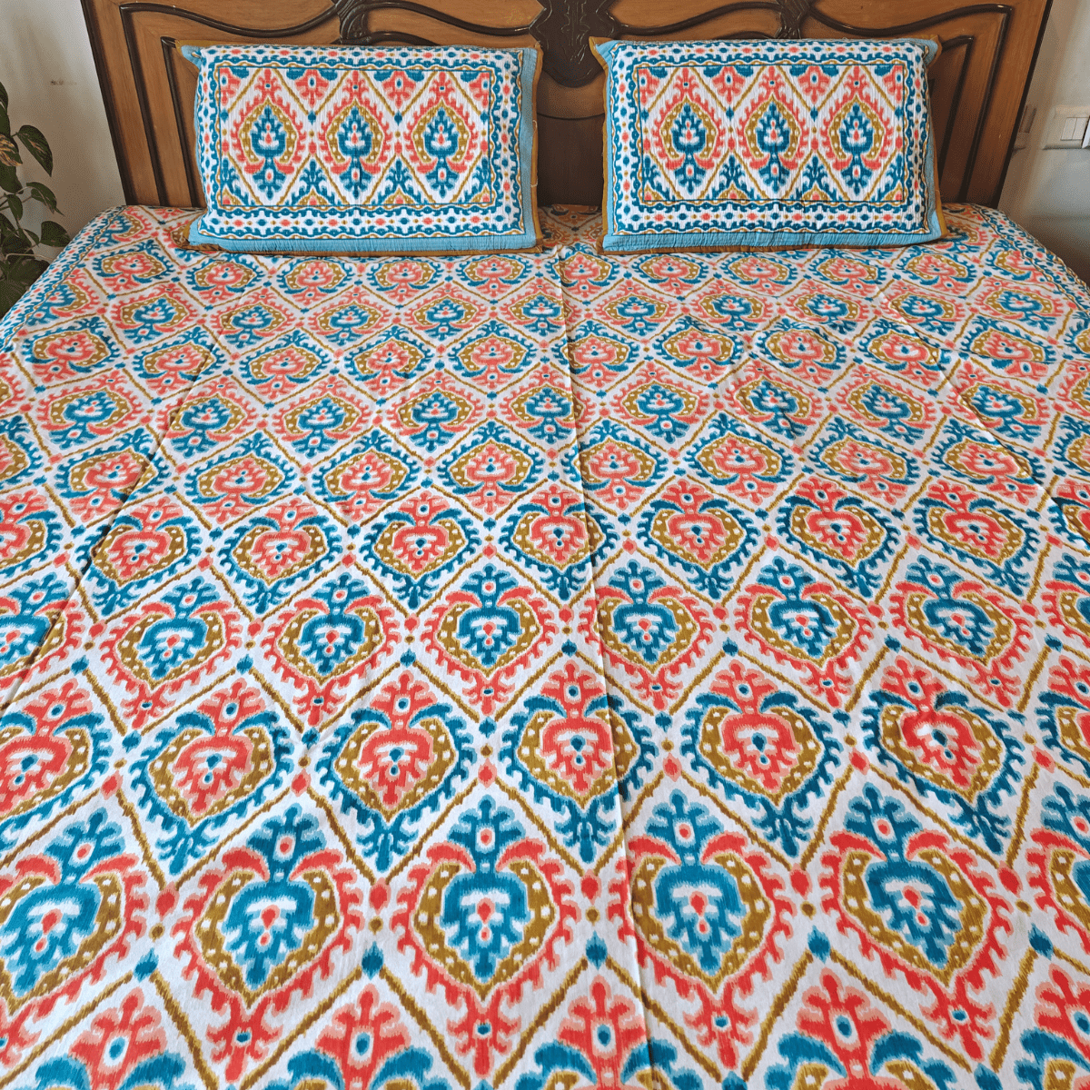 Palash Cotton Bedsheet with Quilted Pillow Covers – 100" x 108" - Coral Slub - 