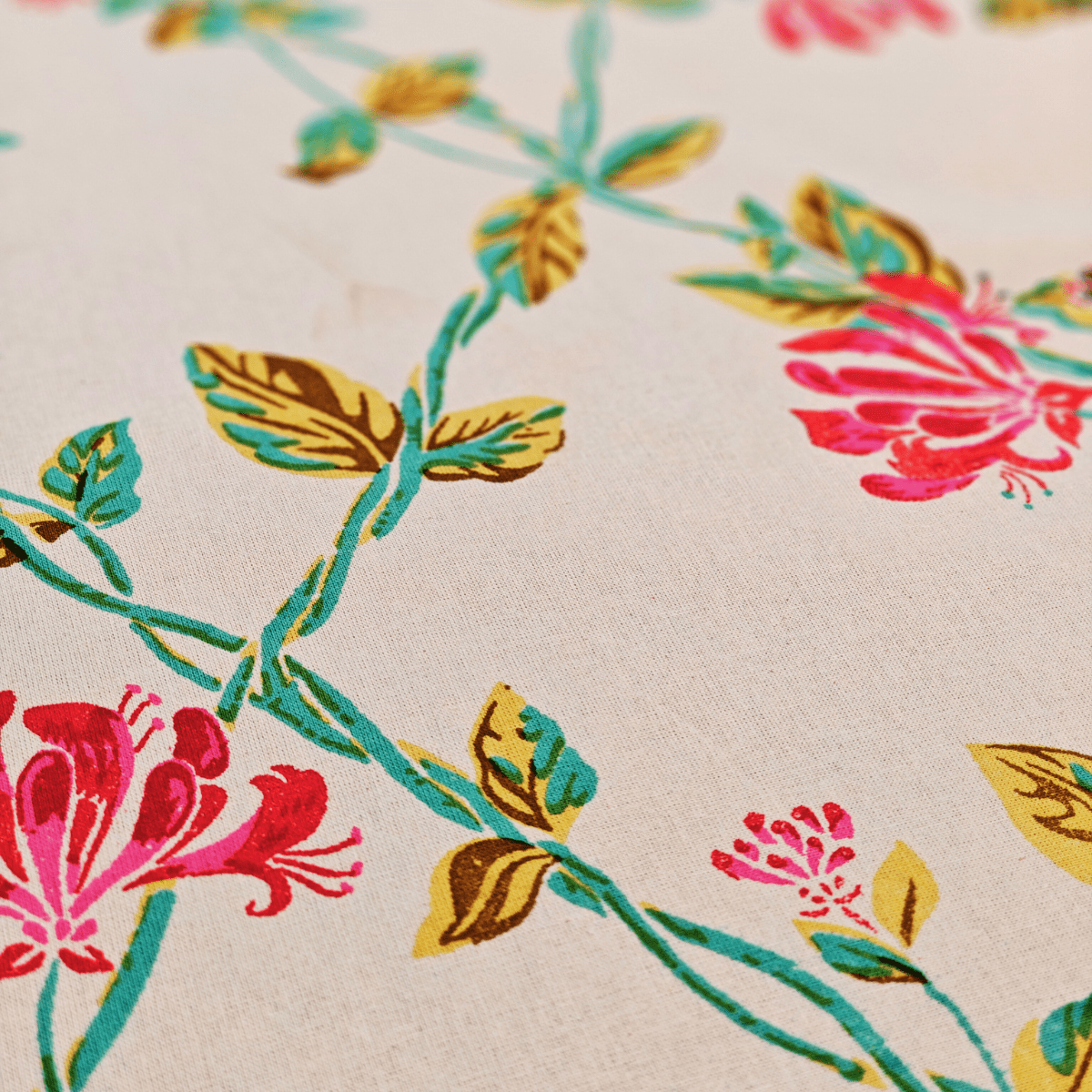 Peony 6 Seater Dining Table Cover, Block Print, 100% Cotton, 60" x 90" - Coral Slub - 