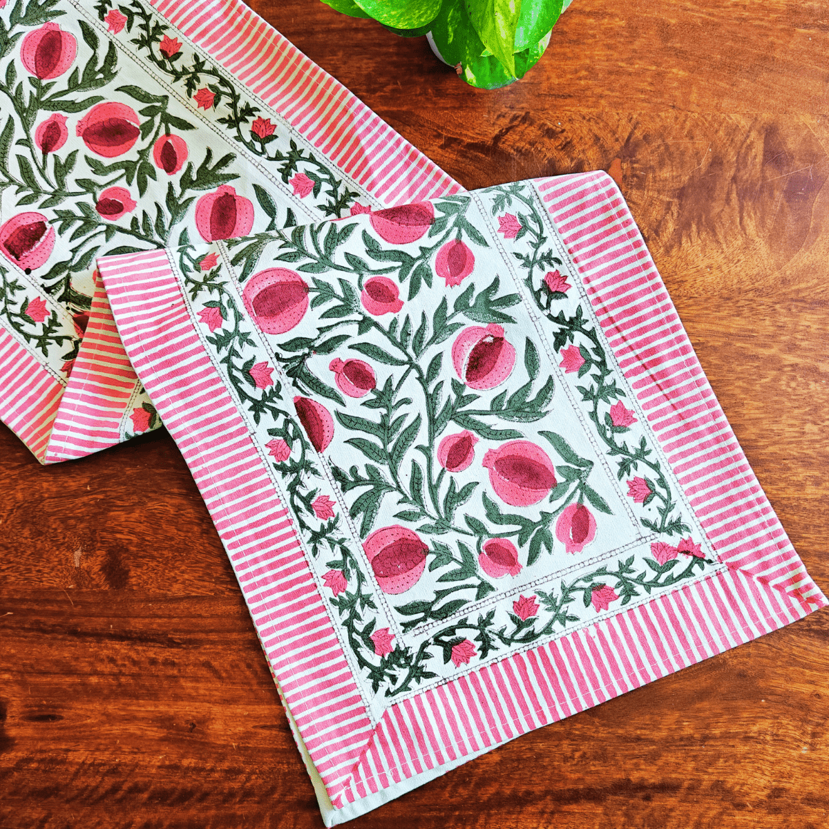 Pome Table Runner, 100% cotton, 13" X 72" - Coral Slub - 