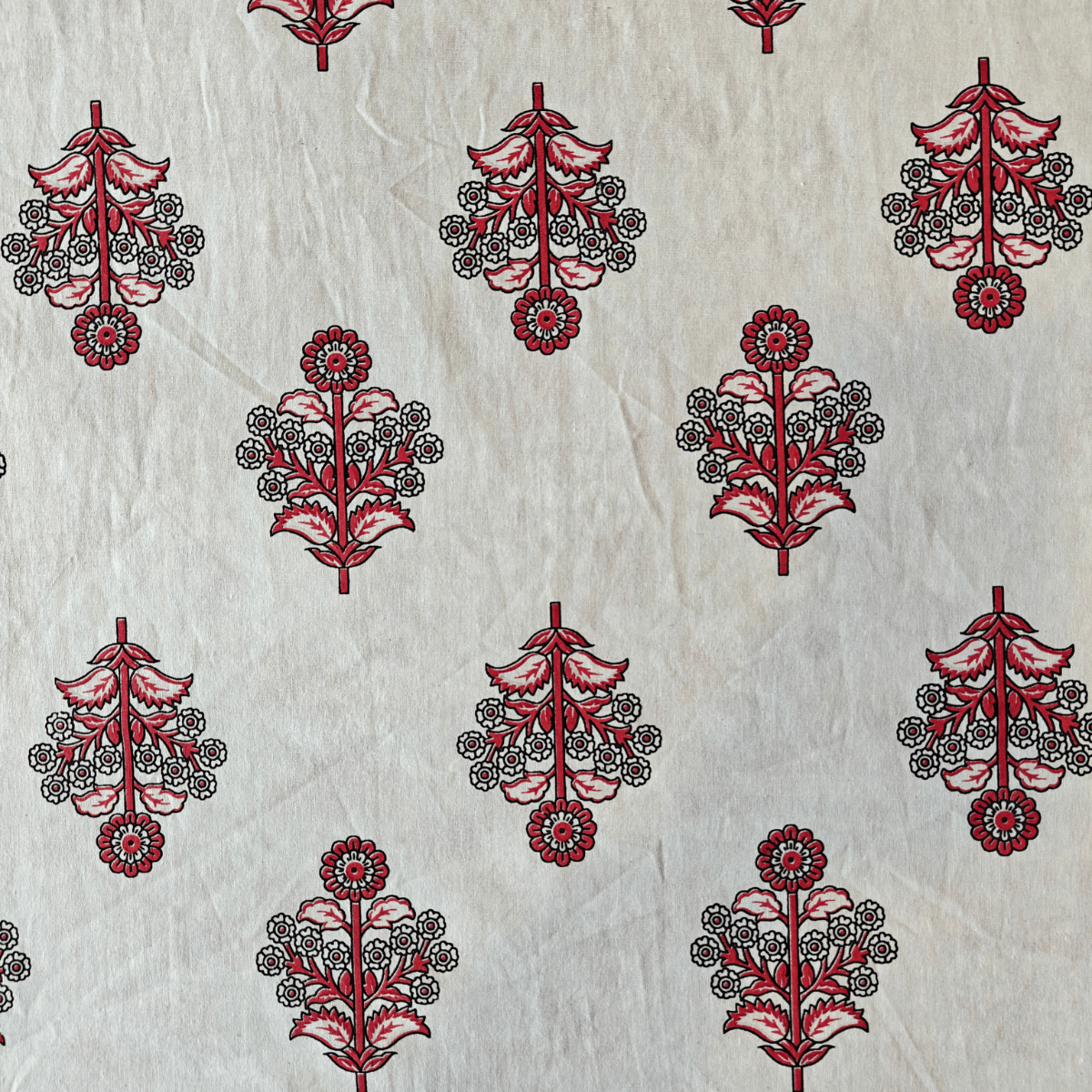 Saaz Cotton Bedsheet with Quilted Pillow Covers – 100" x 108" - Coral Slub - 