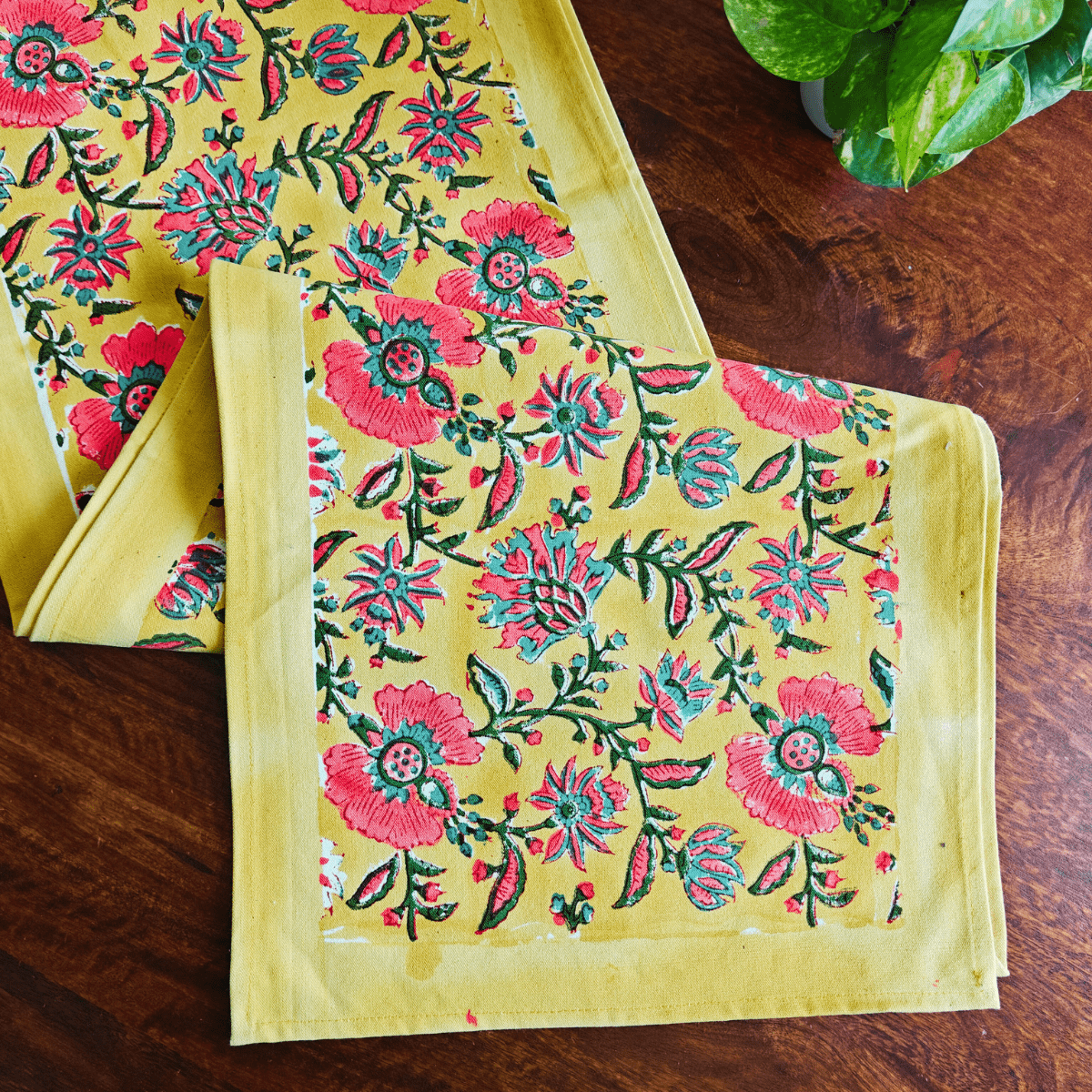 Sunbeam Table Runner, 100% cotton, 13" X 72" - Coral Slub - 