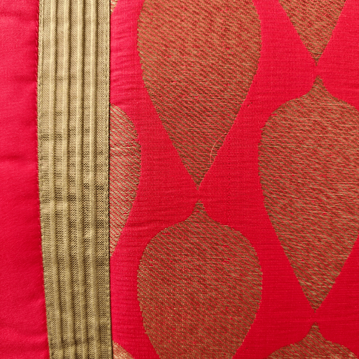 Sunflare Red Cushion Cover, 16" x 16", Pack of 1 - Coral Slub - 