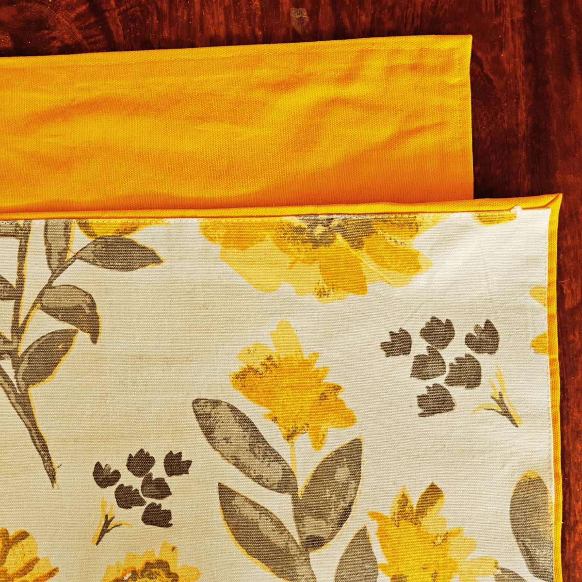 Sunlit Garden Printed Placemats – Cotton Canvas – Set of 6, 12" x 18" - Coral Slub - 