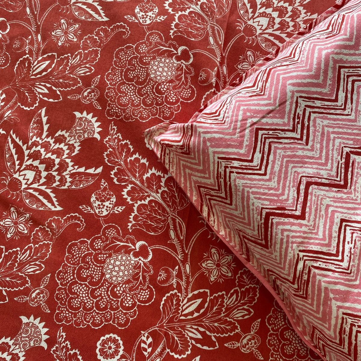 Tarang Bedsheet Set 100% Cotton, King Size, 100" x 108" - Coral Slub - 