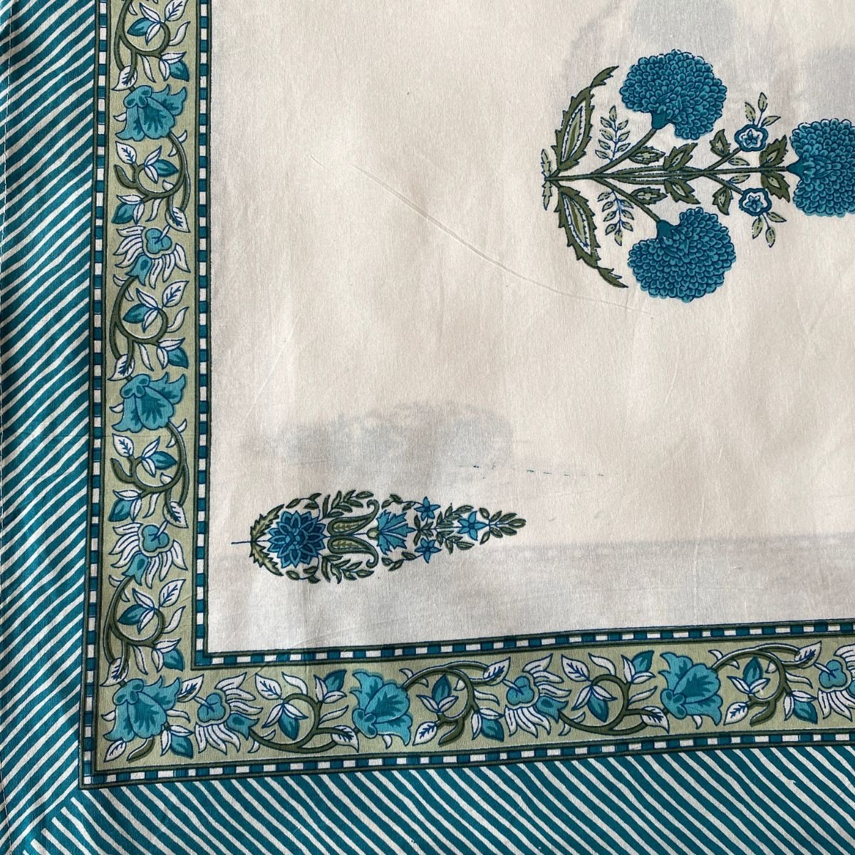 Tarini Bedsheet Set 100% Cotton, King Size, 100" x 108" - Coral Slub - 