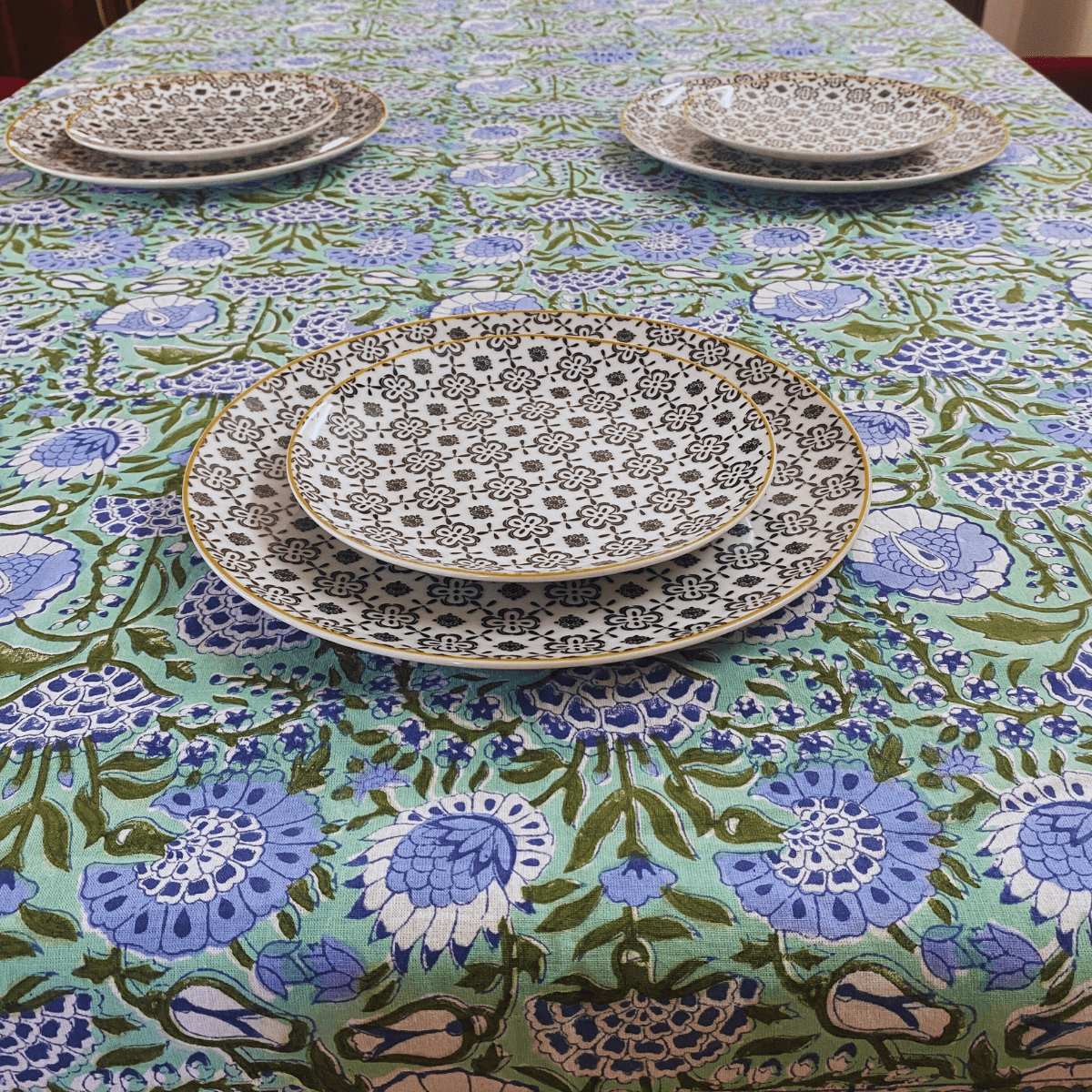 Vasanta 6 Seater Dining Table Cover, 100% Cotton, 60" x 90" - Coral Slub - 