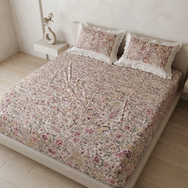 Verdant Botanic Print Bedsheet Set, King Size, Lace Pillows - Coral Slub -