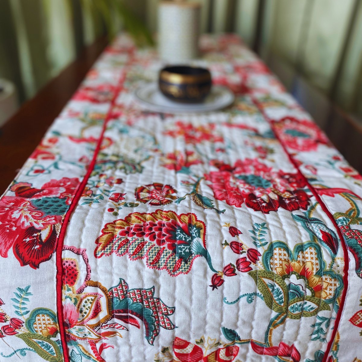 Wheat Meadow Garden Print Table Runner, 100% cotton, 15" x 72" - Coral Slub - 
