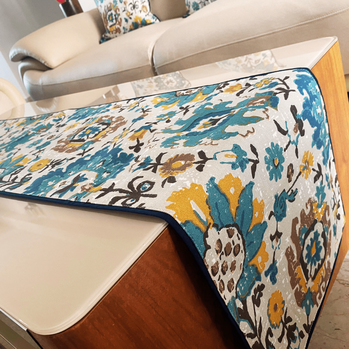 Wildwood Printed Table Runner, 100% cotton, 13" x 72" - Coral Slub - 